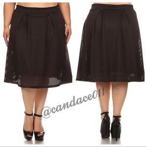 ⭐️5 STAR rated!⭐️ Black Box Pleat A-Line Skirt
